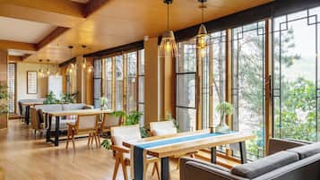 Sala de estar en el lobby