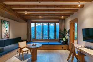 Svit Senior - utsikt mot staden | Gratis wi-fi