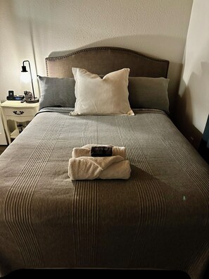 2 chambres, accĂšs au Wi-Fi (inclus), literie fournie