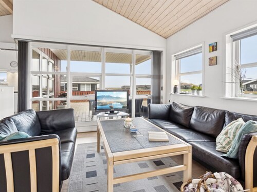 "Aira" - 200m from the sea by Interhome