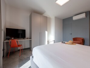 3 habitaciones, escritorio y internet 