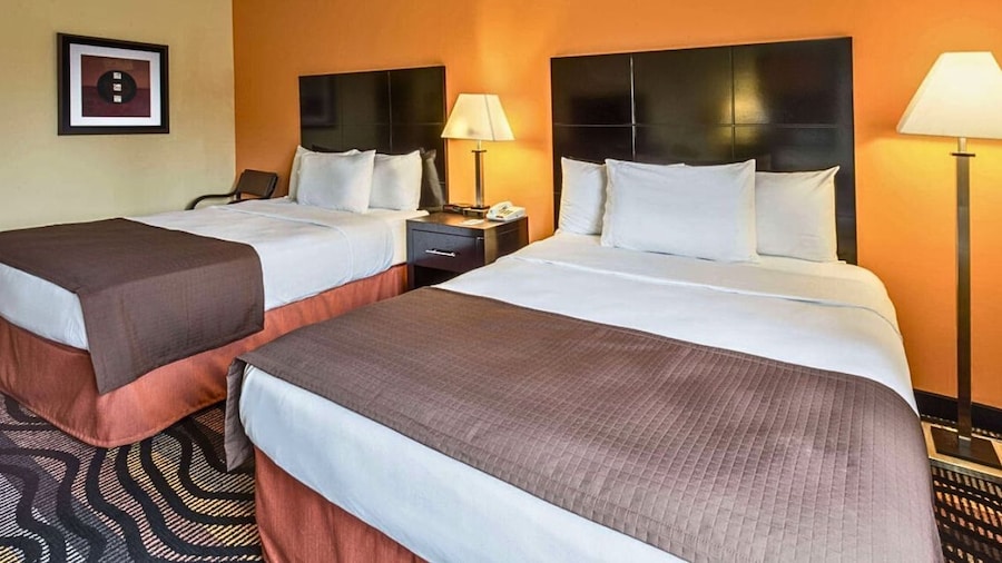 Rock Island Inn & Suites Streator IL