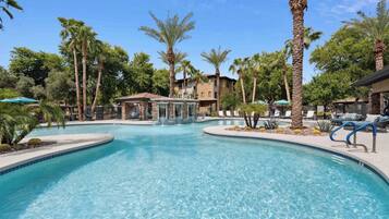 2 outdoor pools