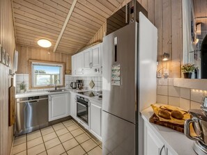 Fridge, microwave, dishwasher, cookware/dishes/utensils