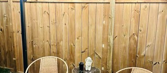 Pet friendly private backyard Garden studio