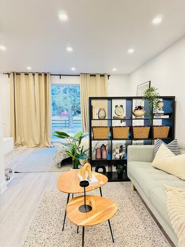 Pet friendly private backyard Garden studio