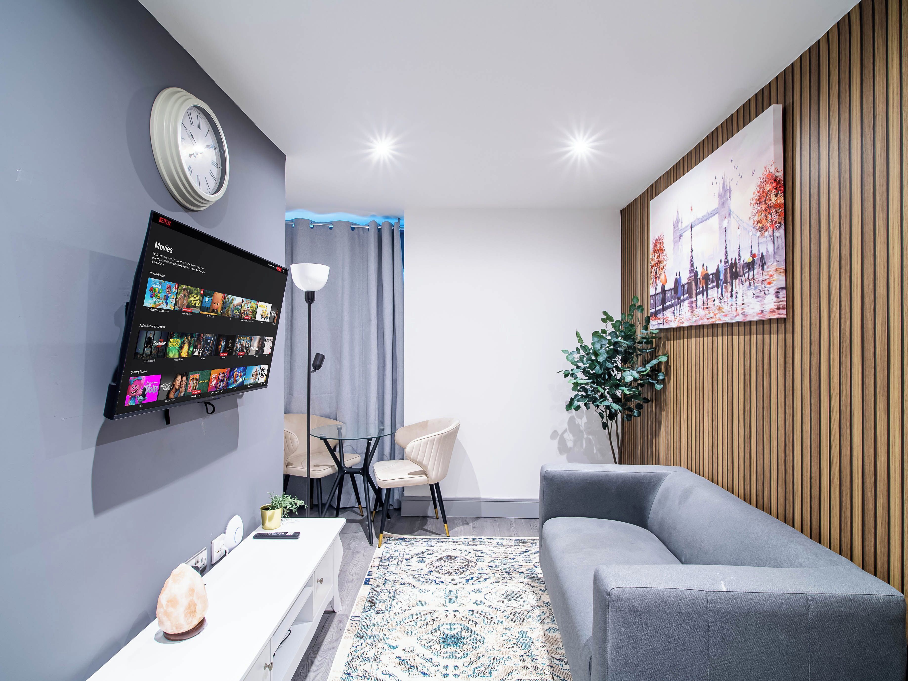 Apartment | Living area | TV