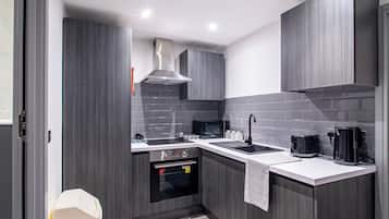 Apartment | Private kitchen | Fridge, microwave, oven, stovetop