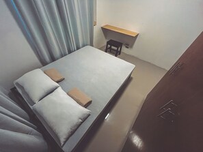 4 Schlafzimmer, Bügeleisen/Bügelbrett, kostenloses WLAN, Bettwäsche