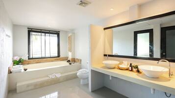 Family Suite, Pool View