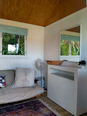 Interior - Waterfront retreat of Kaipara Harbour. (Pahi)