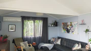 Televisie en een open haard