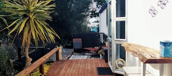 Waterfront retreat of Kaipara Harbour.