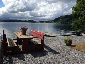 Outdoor dining - 2 Bedroom Lovely Home In Hyllestad (Vestland)