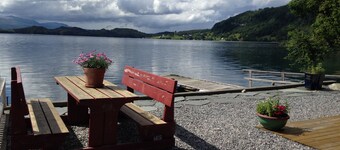 2 Bedroom Lovely Home In Hyllestad