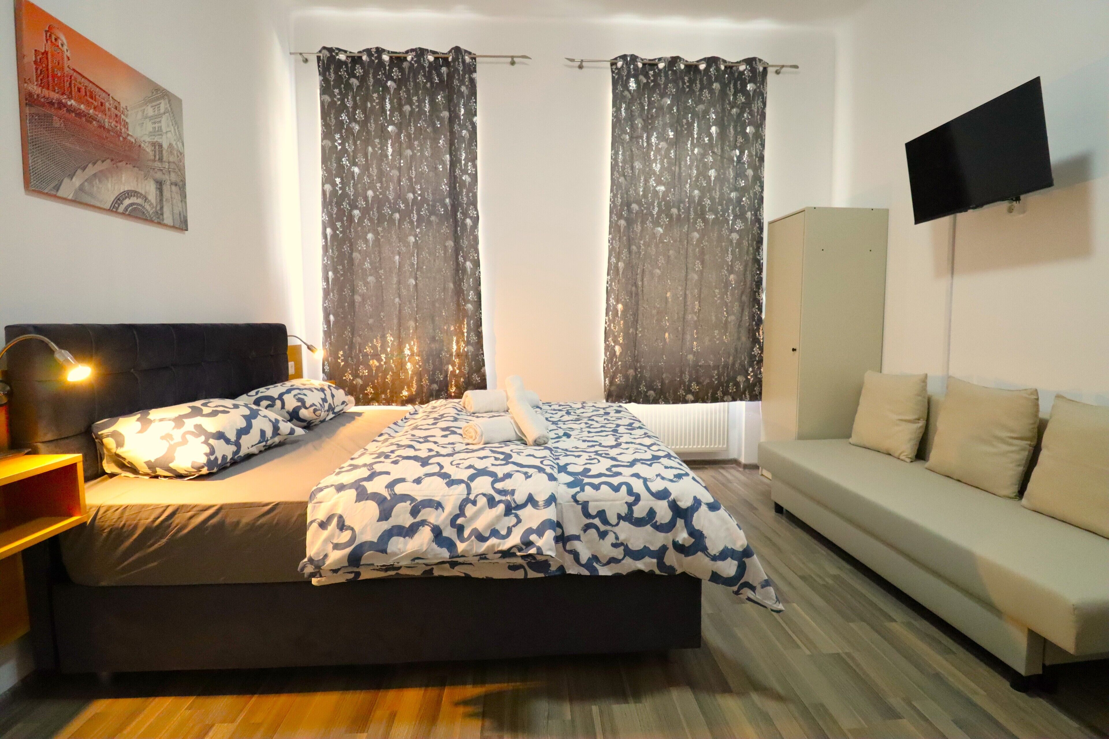 Photo - Grey Palazzo 1050 Vienna