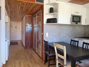 Dining - Renovated T4 60m² - 6 pers by the slopes, balcony (Pra-Loup)
