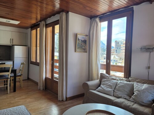 Renovated T4 60m² - 6 pers by the slopes, balcony