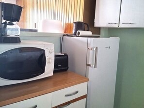 Réfrigérateur, micro-ondes