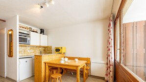 Unclassified image, 5 of 16, button - Charming apartment for 5, near slopes and shops (Saint-François-Longchamp)
