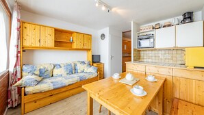 Unclassified image, 3 of 16, button - Charming apartment for 5, near slopes and shops (Saint-François-Longchamp)