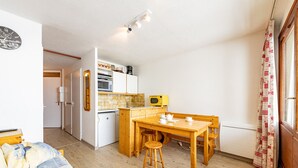 Unclassified image, 2 of 16, button - Charming apartment for 5, near slopes and shops (Saint-François-Longchamp)