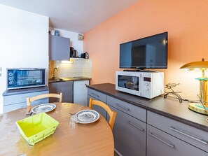 Kühlschrank, Mikrowelle