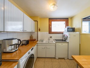 Frigorífic, microones i rentaplats