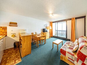 TV - Cozy studio for 4, near slopes in St-François-Longchamp (Saint-François-Longchamp)