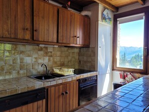 Kühlschrank, Mikrowelle, Geschirrspüler