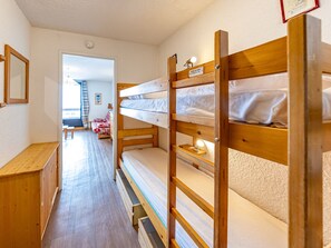 Room - Large studio in Saint-François-Longchamp, 4 people (Saint-François-Longchamp)