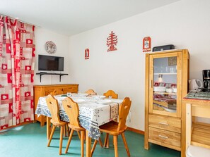 Dining - 35m² T3 at the slopes for 6 people (Saint-François-Longchamp)