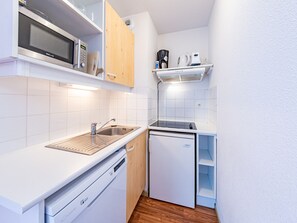 Refrigerador, microondas y lavavajillas
