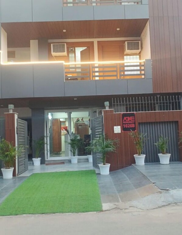 Front of property - A one hotel (Gurugram)