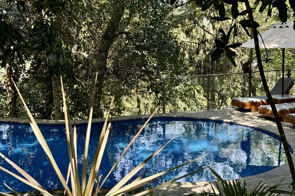 2 kolam renang outdoor