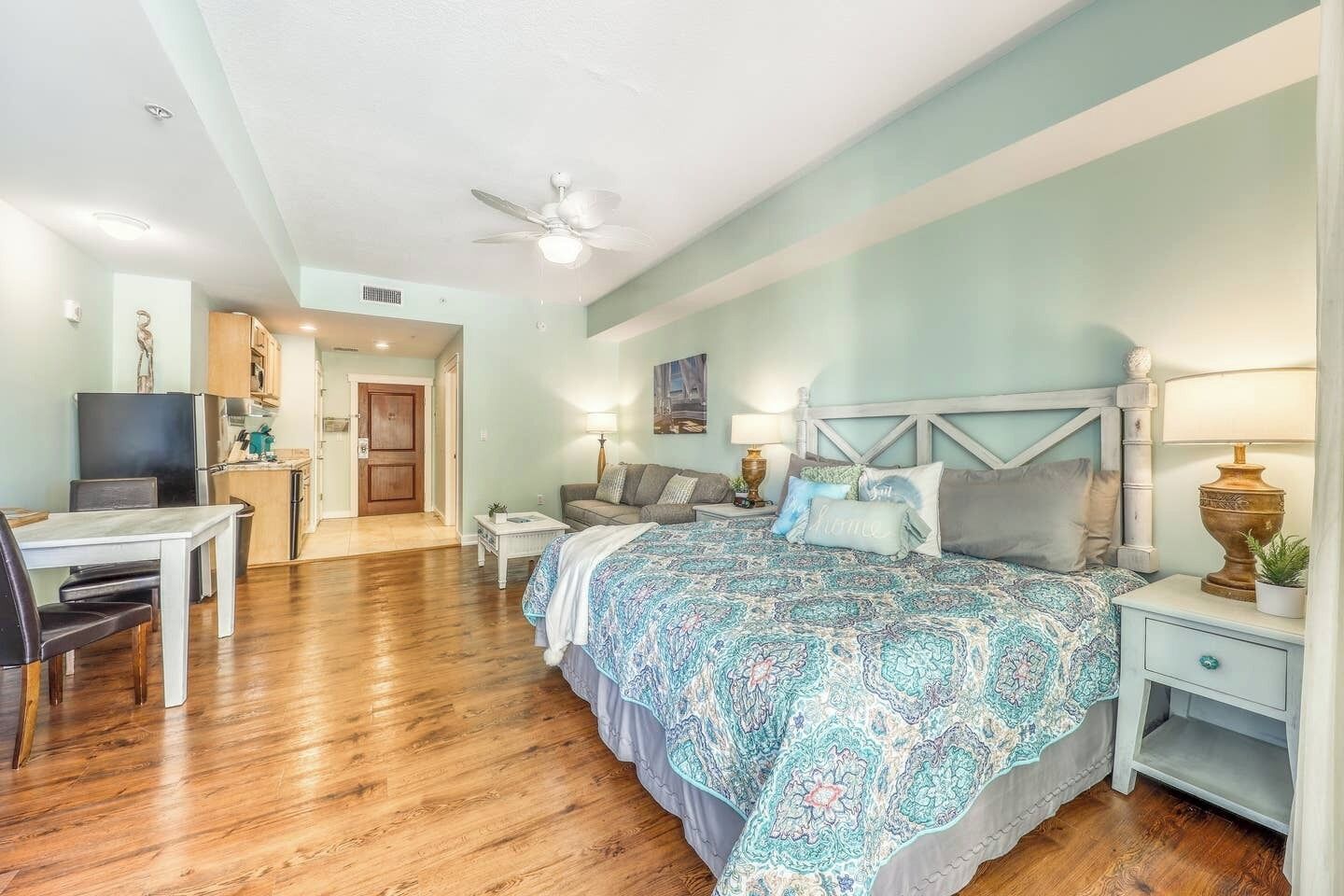 Strykjärn/strykbräda, gratis wi-fi och sängkläder