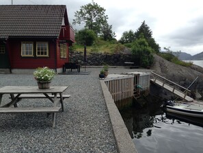 Outdoor dining - Awesome Home In Hyllestad With Kitchen (Vestland)
