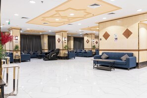 Lobby sitting area - Safwat Almiead Hotel (Makkah)
