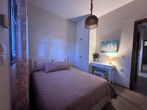 2 bedrooms