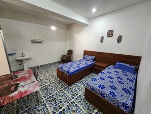 Comfort Double Room, Balcony, City View | Desk, WiFi (free) - SRS International  (Gaya)