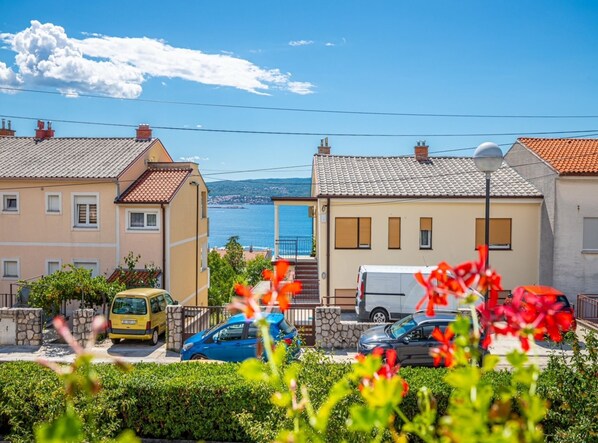Apartment (Two Bedroom Apartment with Balcony) | Exterior