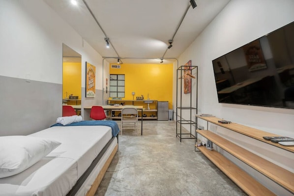 1 bedroom, desk, iron/ironing board, travel cot
