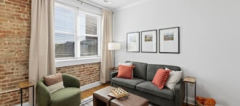 Scot's Suite - Downtown Maryville Loft