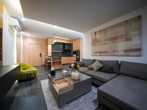 Deluxe Apartment, Balcony, City View - L'Avenue Hotel Apartments (Abidjan)