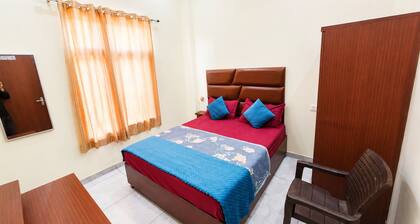 Goroomgo Shiva residency Amritsar