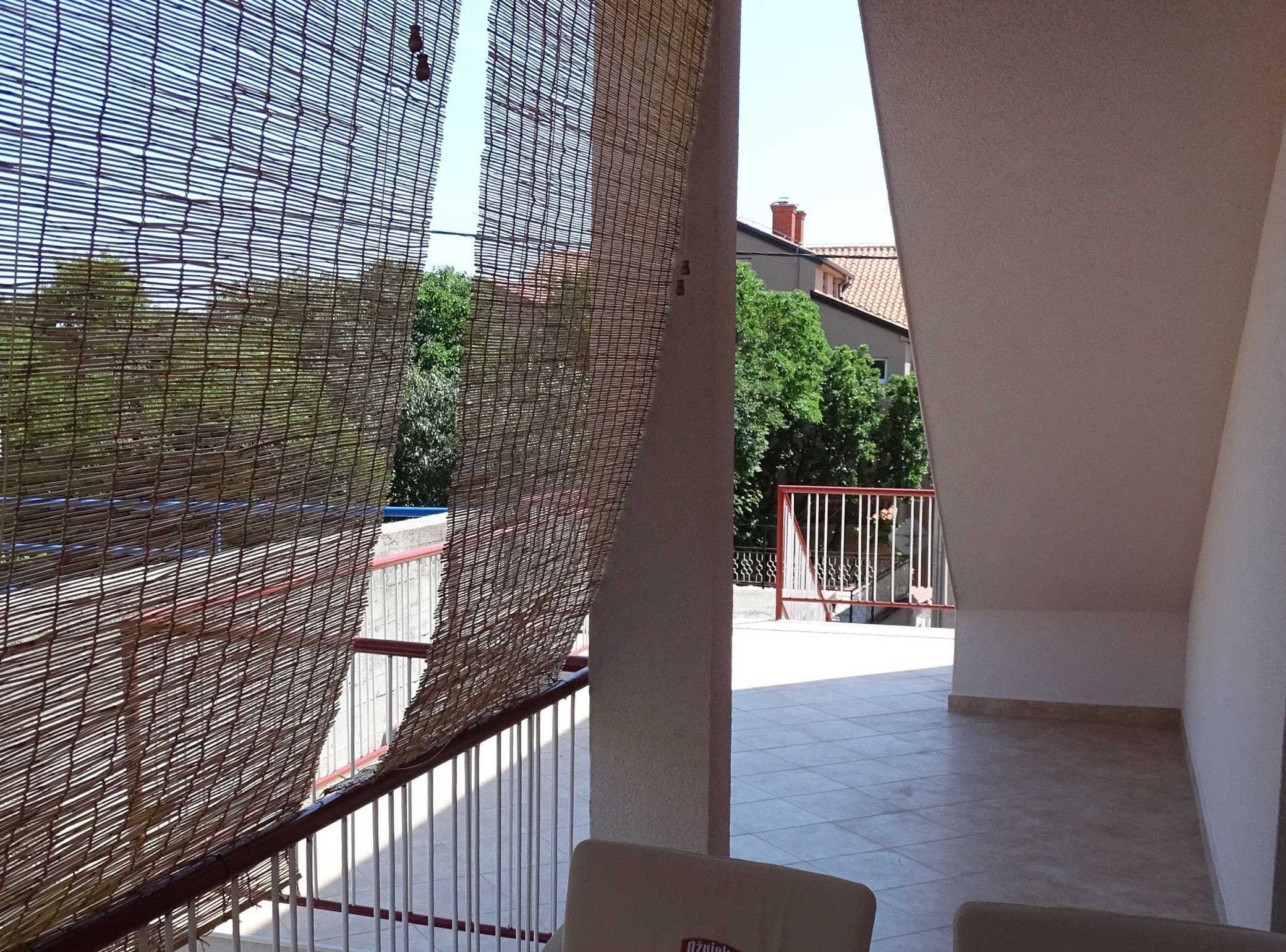 Căn hộ (Two Bedroom Apartment with Balcony) | Ban công