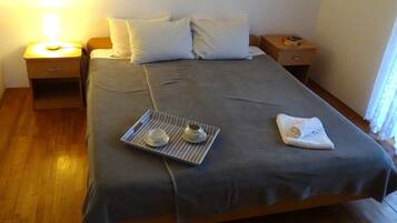 Apartment (Two Bedroom Apartment with Balcony) | 4 bedrooms, free WiFi