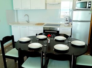 Lejlighed (Apartman) | Privat køkken | Køleskab
