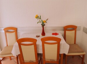 Apartment (Two Bedroom Apartment with Balcony an) | Dining room