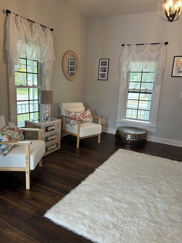 Brown Bunny BnB — Immaculate Private Room in Picturesque Palmetto, FL WiFi